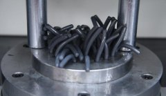 1個(gè)模具9個(gè)孔，流體拋光機(jī)5分鐘強(qiáng)力研磨拋光